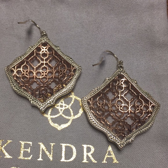 Kendra Scott - Picture 9 of 9